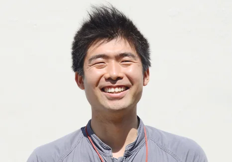 先輩スタッフ